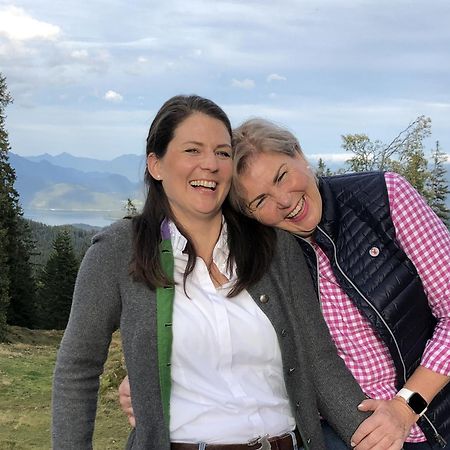 Bayern Resort Hotel - Adults Only - Mit Zugspitzblick - Eibsee-Naehe - Wellnessbereich - Naturpool Im Sommer ไกรน์เนา ภายนอก รูปภาพ