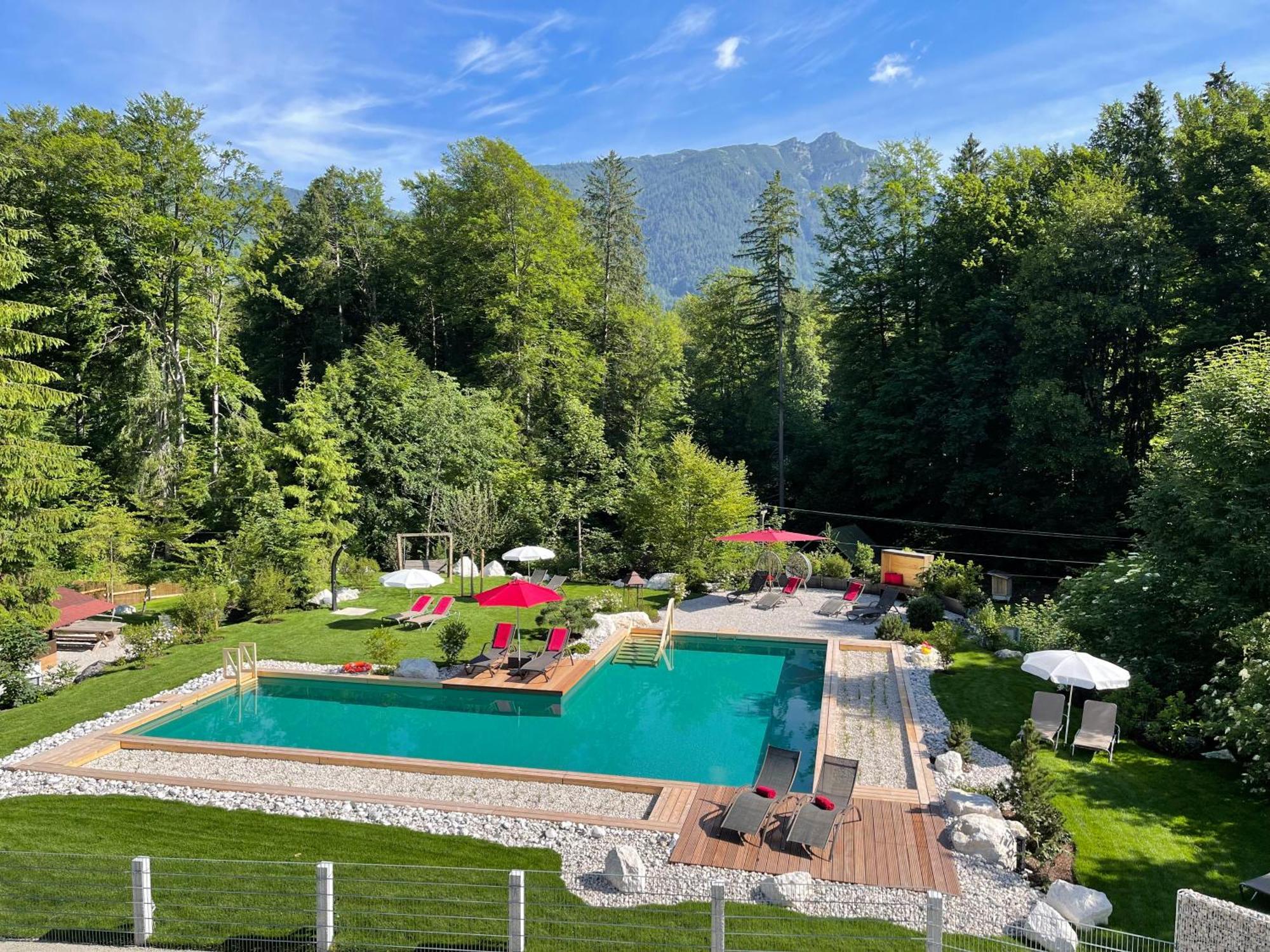 Bayern Resort Hotel - Adults Only - Mit Zugspitzblick - Eibsee-Naehe - Wellnessbereich - Naturpool Im Sommer ไกรน์เนา ภายนอก รูปภาพ