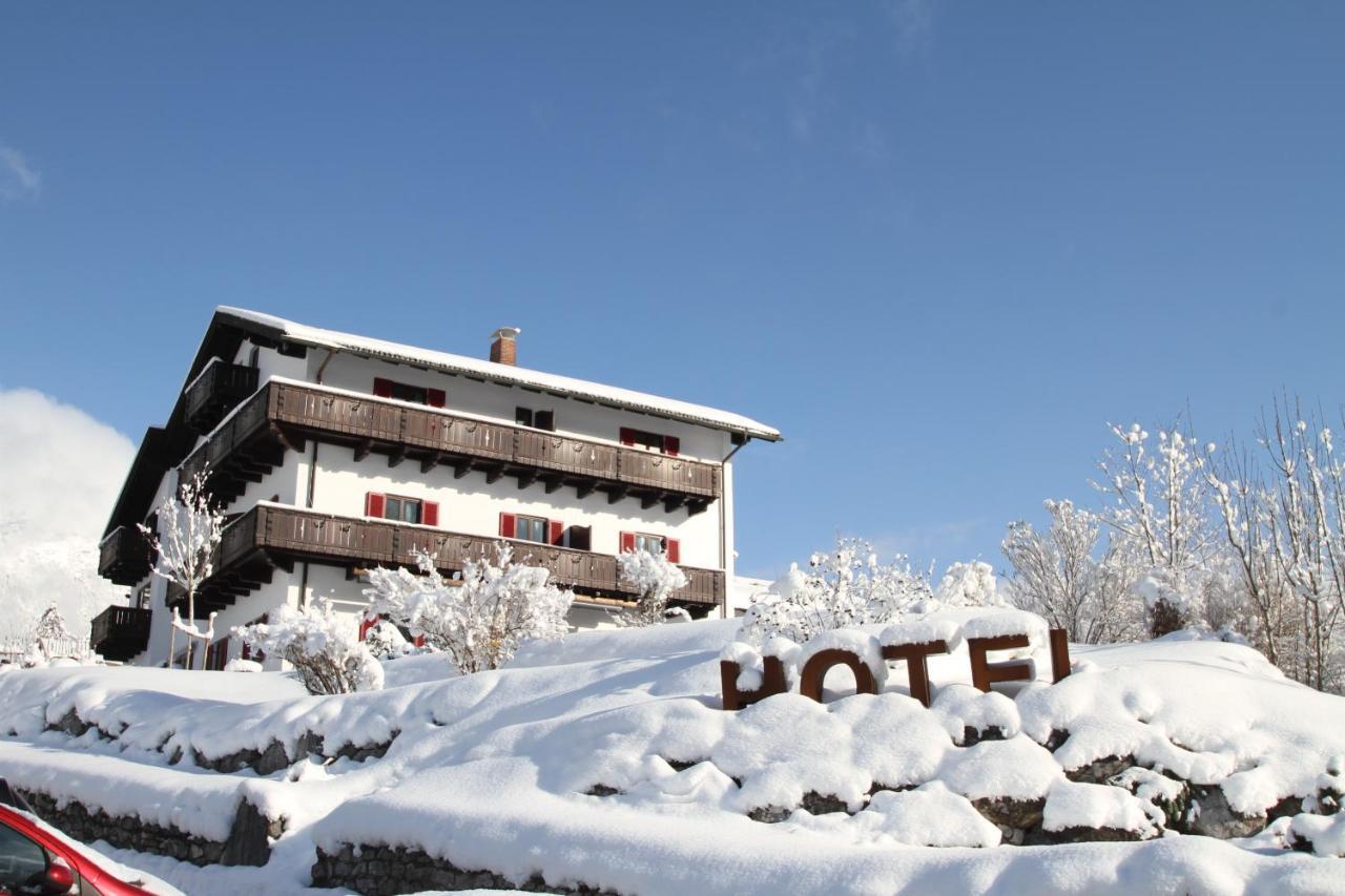Bayern Resort Hotel - Adults Only - Mit Zugspitzblick - Eibsee-Naehe - Wellnessbereich - Naturpool Im Sommer ไกรน์เนา ภายนอก รูปภาพ